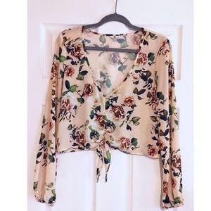 Guess blouse Size Medium